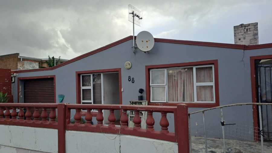 5 Bedroom Property for Sale in Primrose Park Western Cape